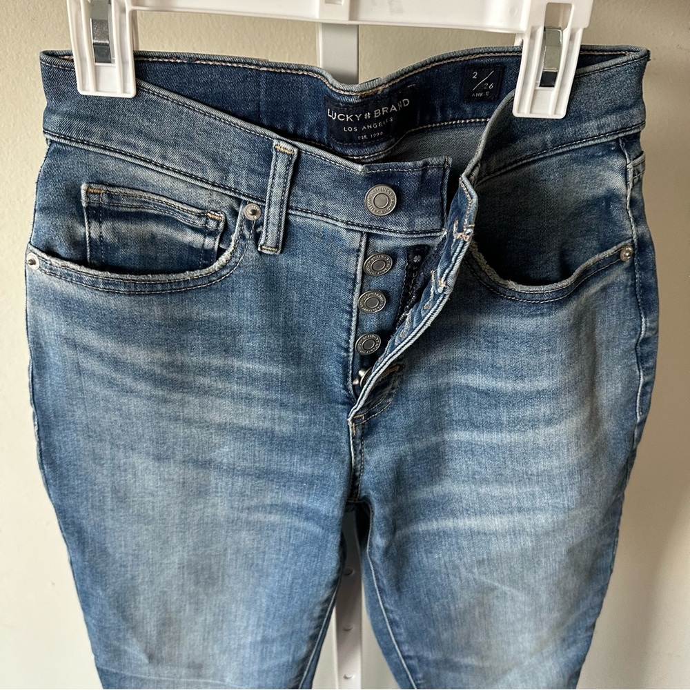 Lucky Brand button fly denim jeans straight leg